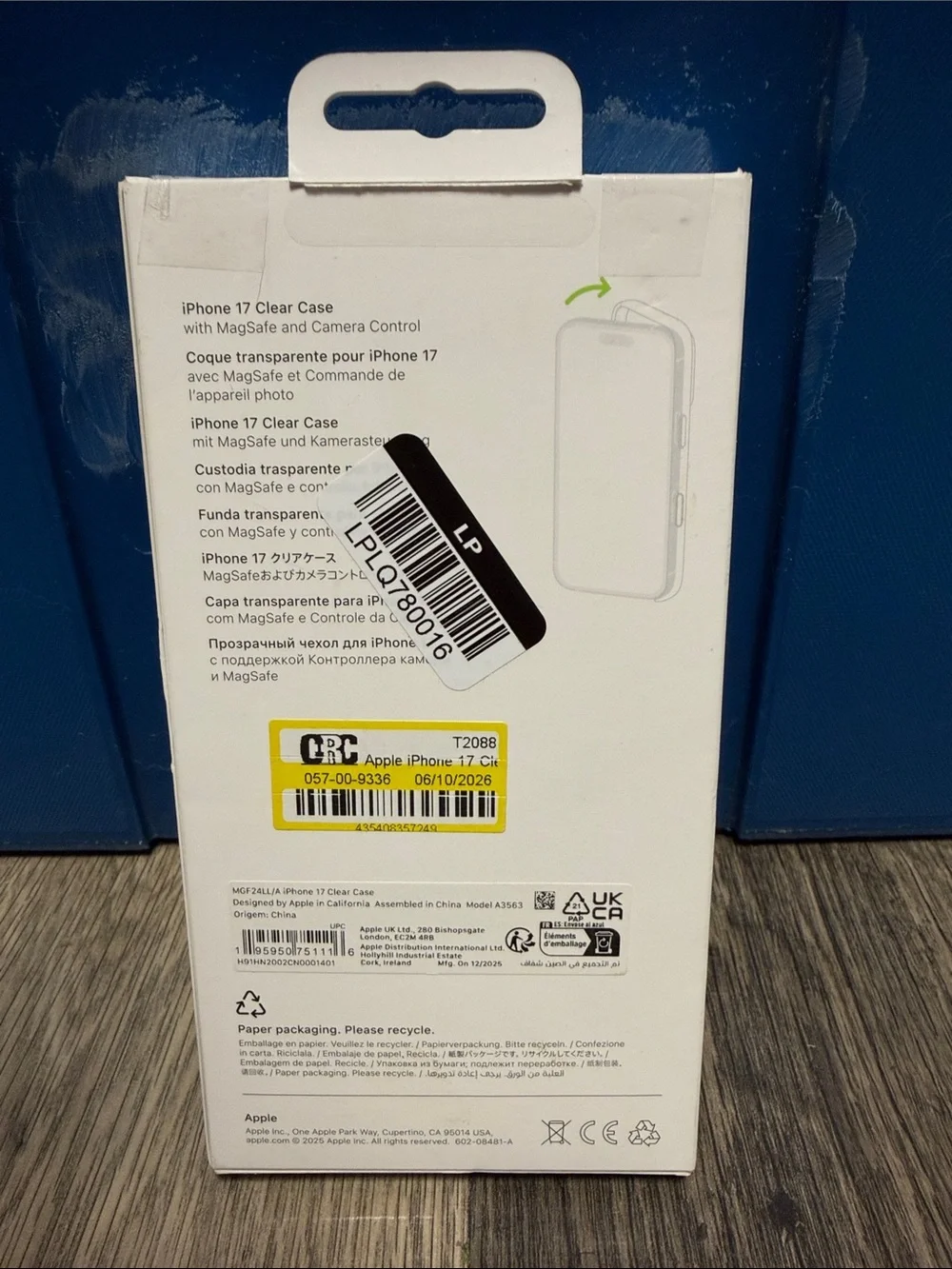 Apple Clear iPhone 17 MagSafe Case - Transparent